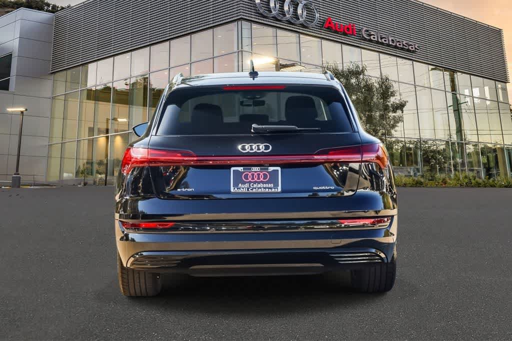 Used 2022 Audi e-tron Premium w/ Convenience Plus Package AWD/4WD image 5