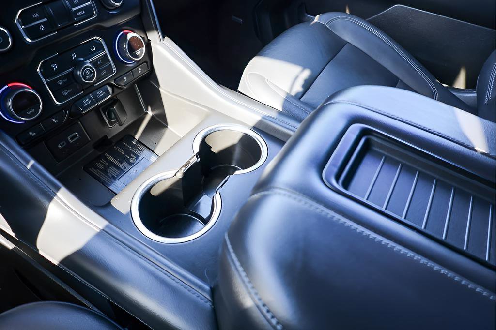 Used 2022 Chevrolet Tahoe Z71 w/ Luxury Package image 20