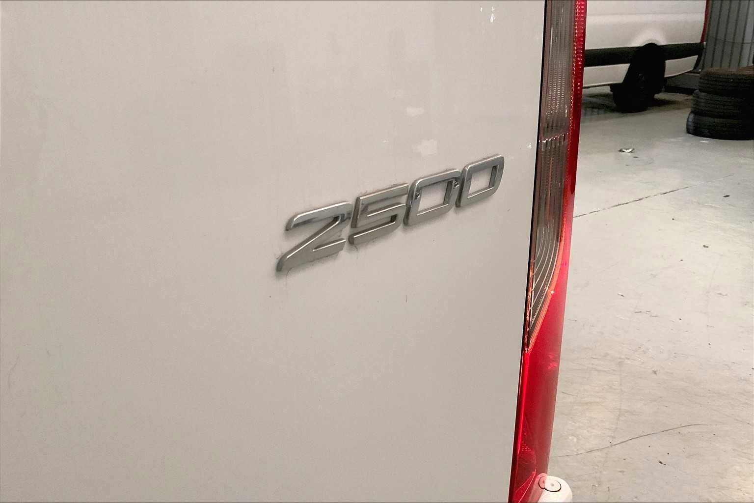 Used 2024 Mercedes-Benz Sprinter 2500 image 13