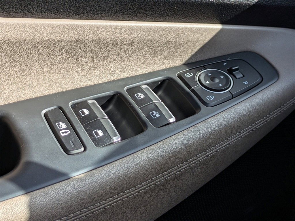 Used 2023 Hyundai Santa Fe SEL image 27