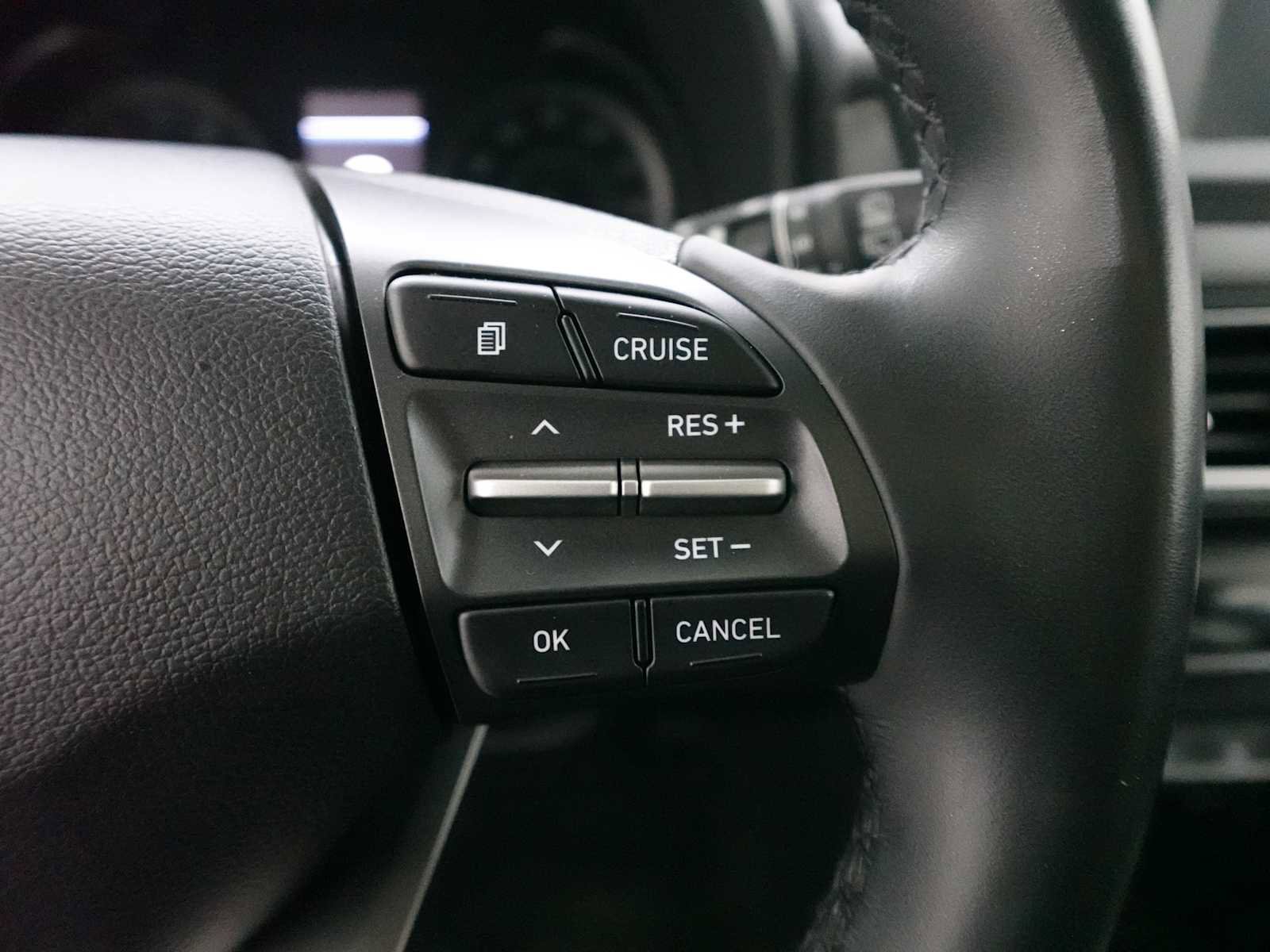 Used 2021 Hyundai Kona Limited AWD/4WD image 18