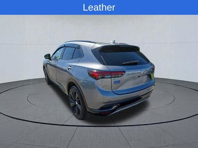 Used 2021 Buick Envision Essence w/ Sport Touring Package FWD image 3