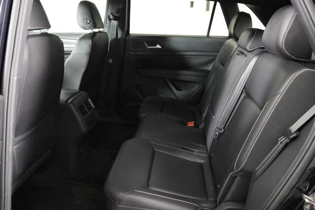 Used 2020 Volkswagen Atlas Cross Sport SEL R-Line AWD/4WD image 14