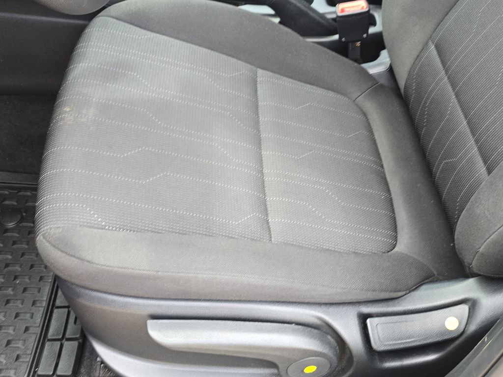 Used 2021 Hyundai Venue SE FWD image 26