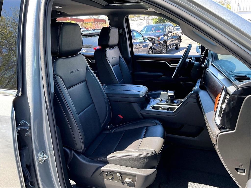Used 2023 GMC Sierra 1500 Denali w/ Denali Reserve Package AWD/4WD image 11