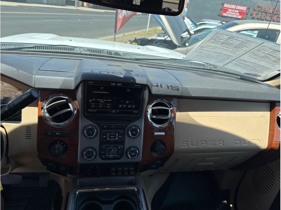 Used 2016 Ford F350 King Ranch w/ FX4 Off-Road Package AWD/4WD image 11