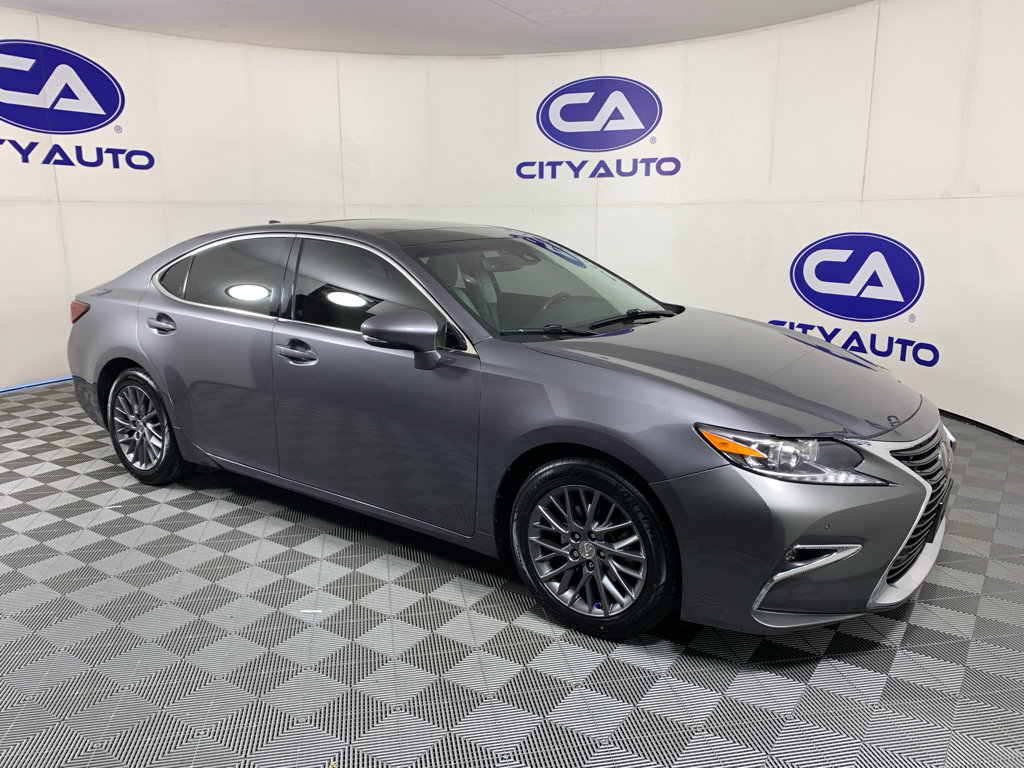 Used 2018 Lexus ES 350 w/ Navigation System Package