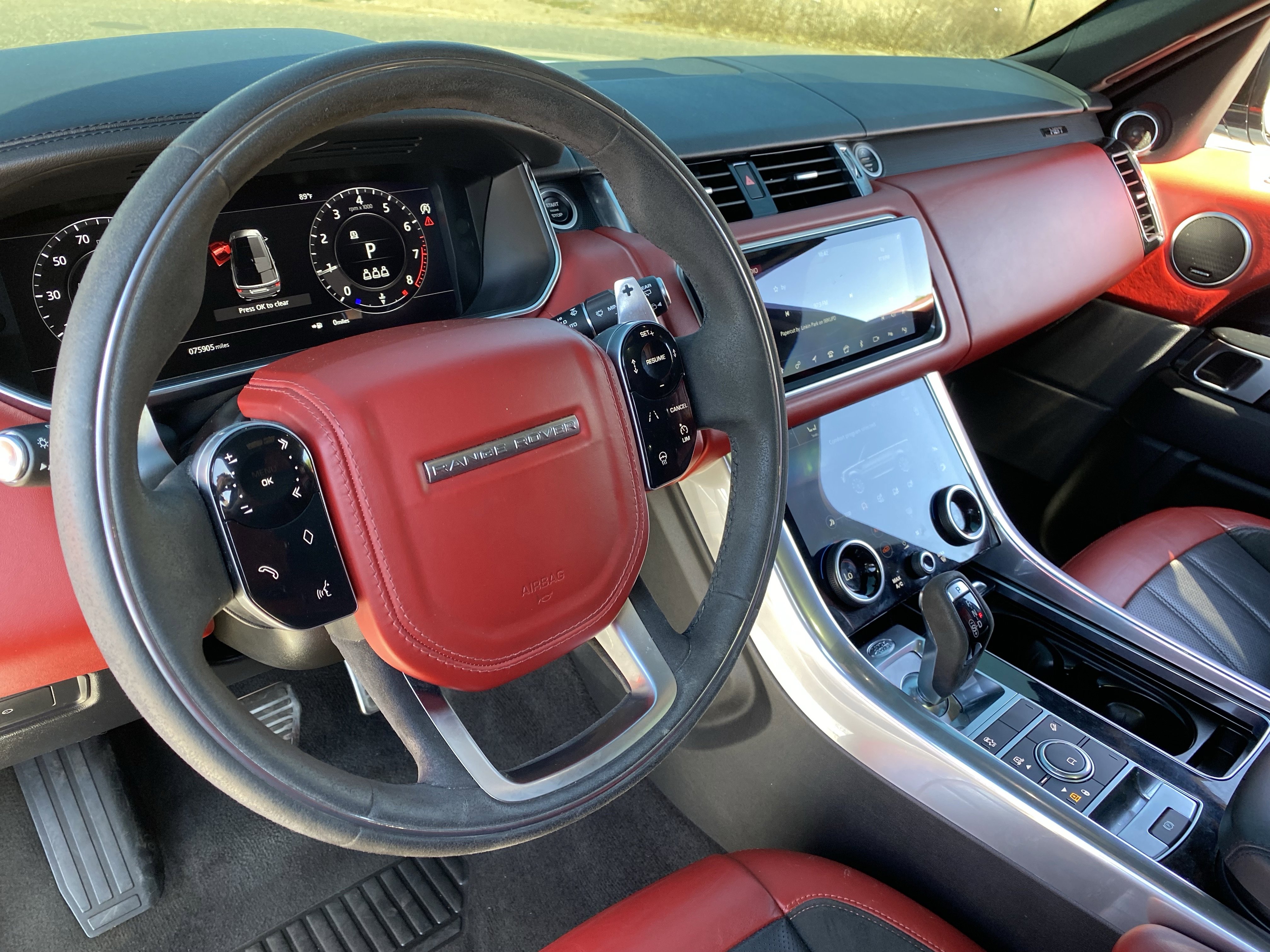 Used 2021 Land Rover Range Rover Sport HST AWD/4WD image 19