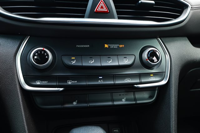 Used 2020 Hyundai Santa Fe SEL AWD/4WD image 18