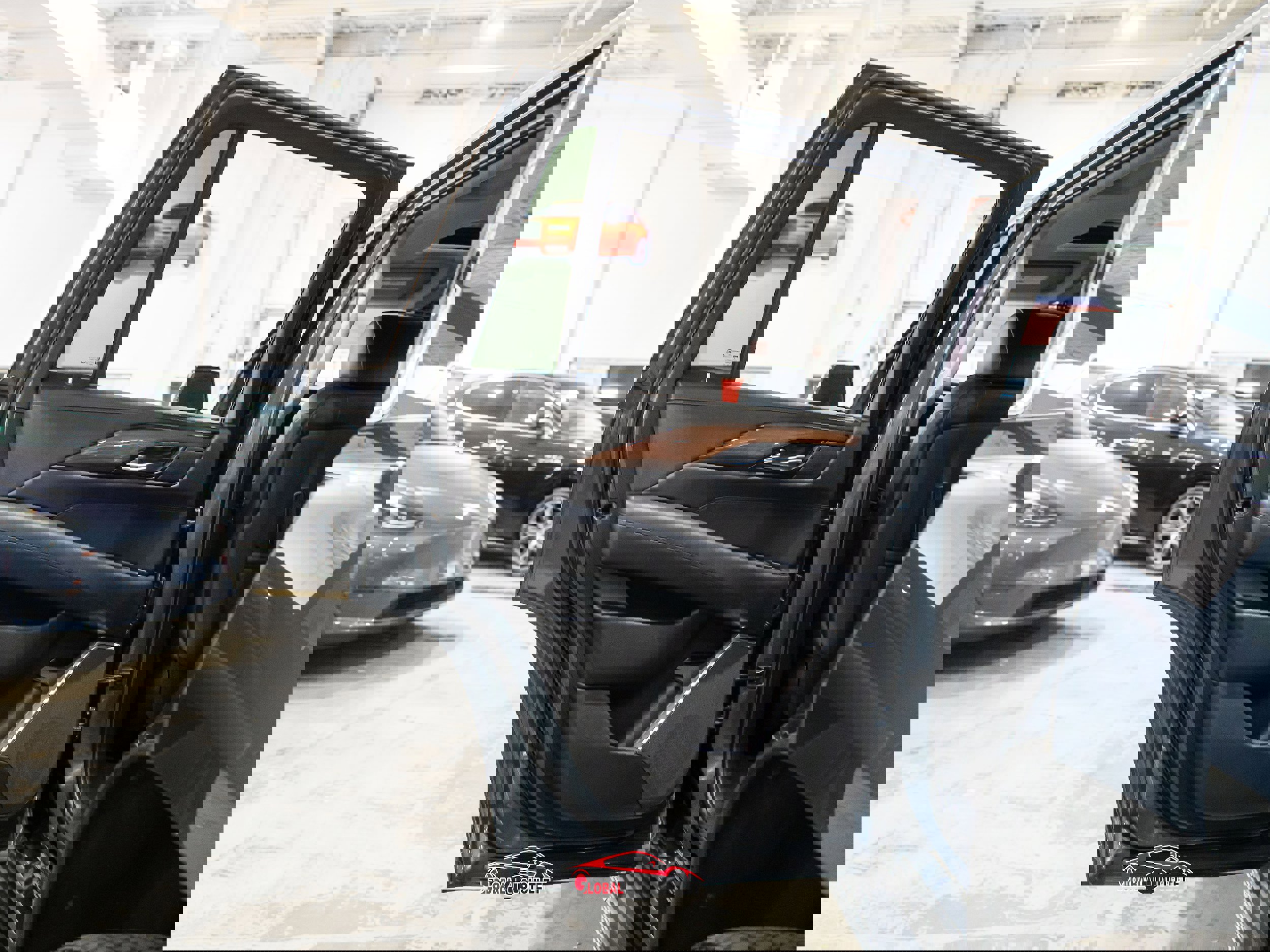 Used 2020 Cadillac Escalade Luxury AWD/4WD image 44