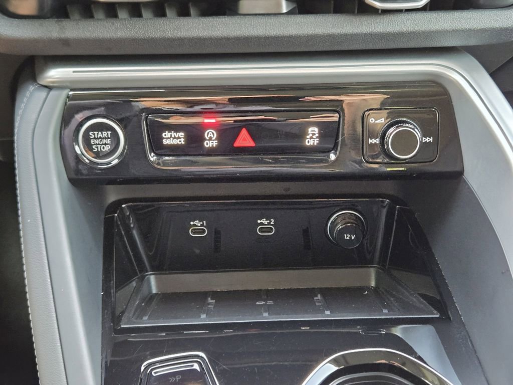 Certified 2025 Audi Q5 Premium Plus w/ Premium Plus image 24