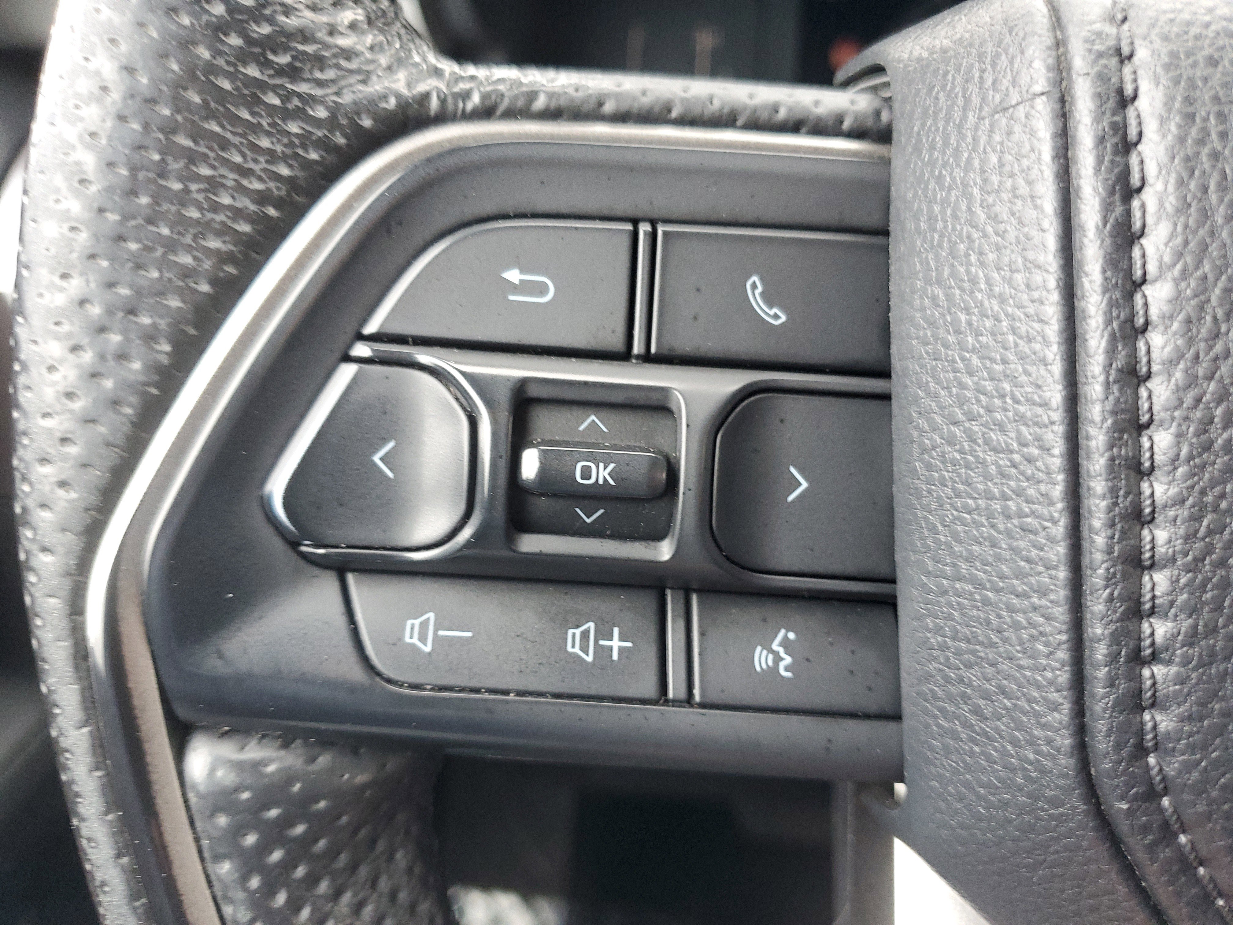 Used 2024 Toyota Tacoma SR5 image 17