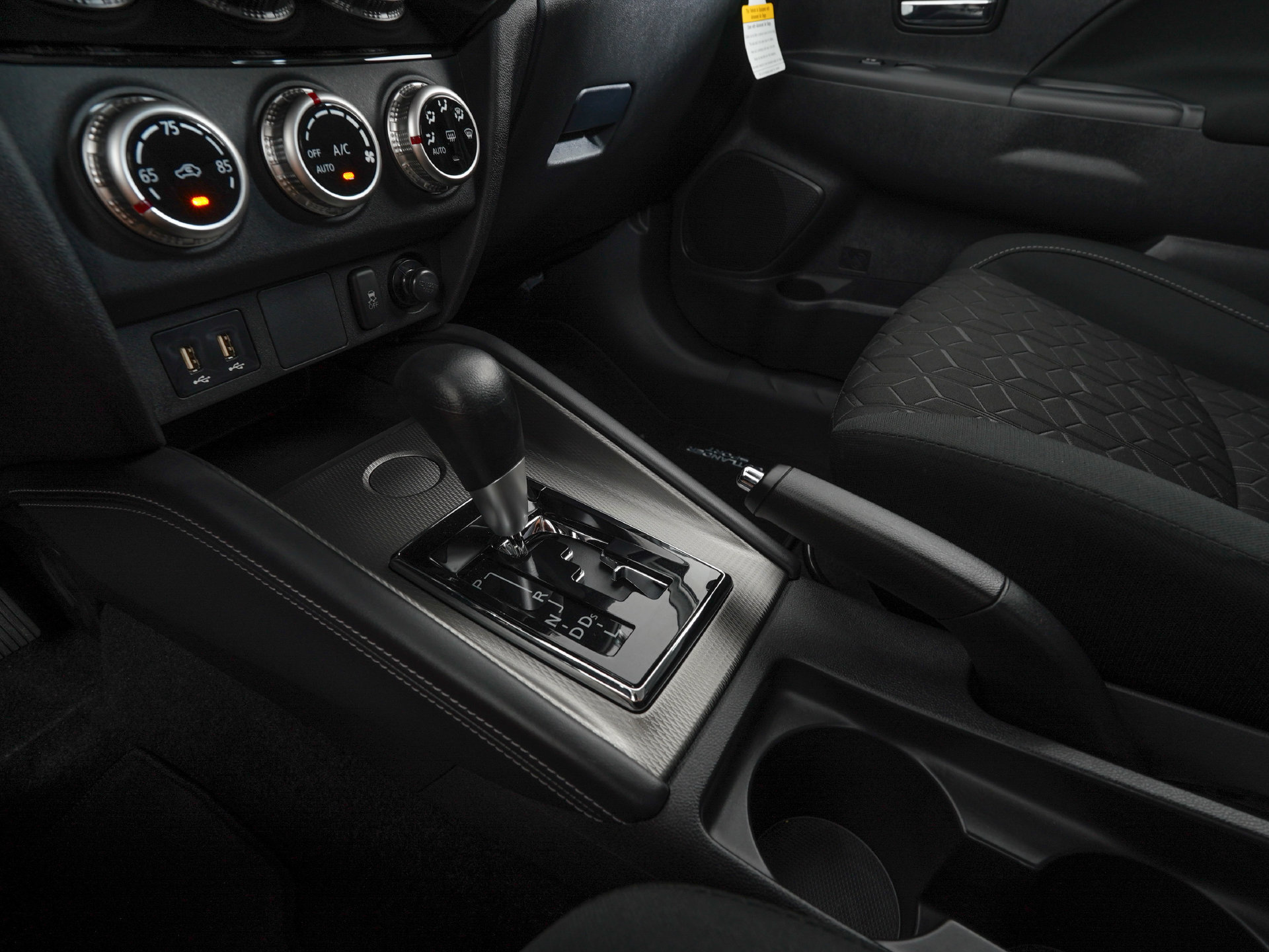 New 2027 Mitsubishi Outlander Sport ES FWD image 15