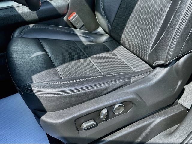 Used 2021 GMC Yukon Denali w/ Denali Premium Package AWD/4WD image 21