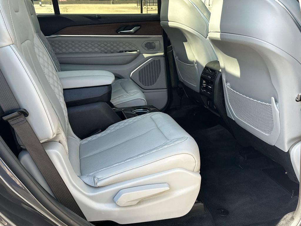 Used 2021 Jeep Grand Cherokee L Summit w/ Advanced Protech Group IV image 18