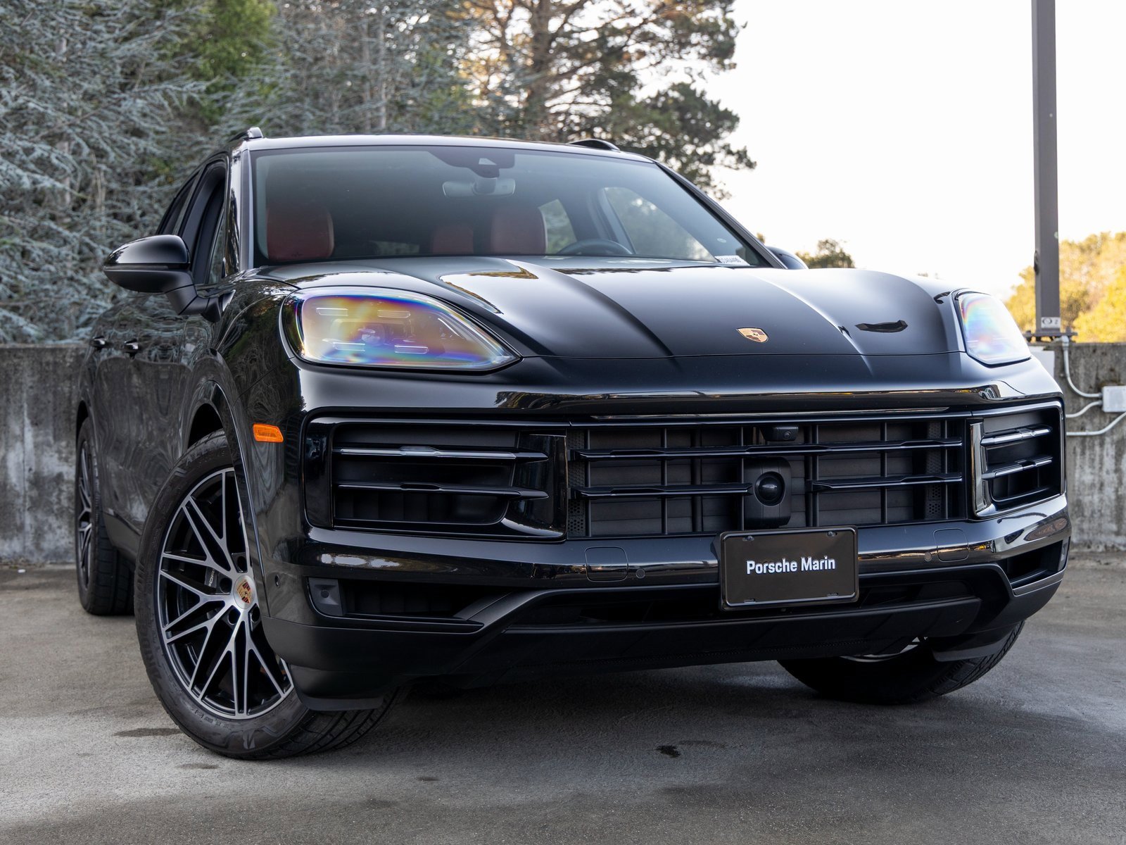 Certified 2025 Porsche Cayenne image 9
