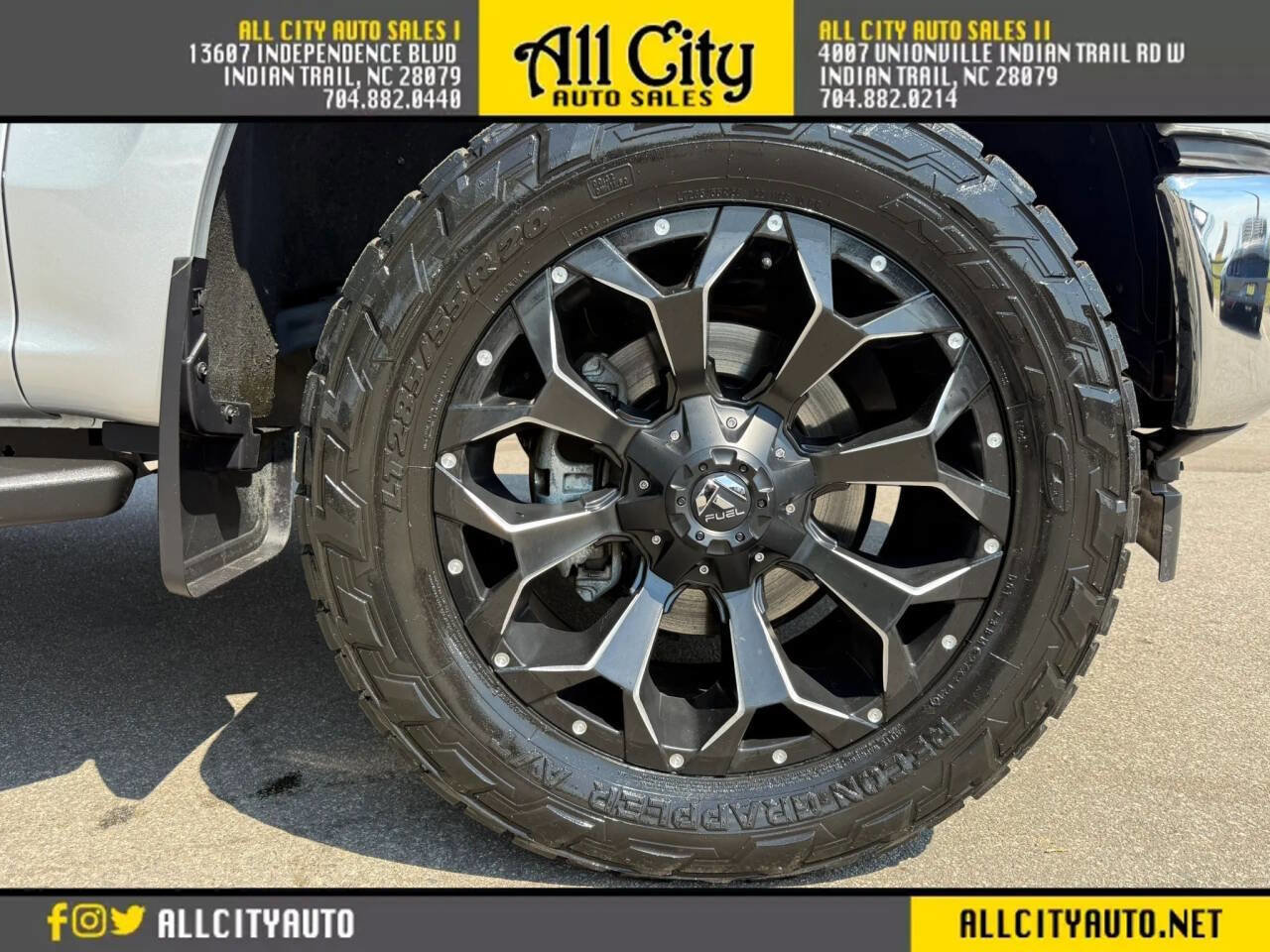 Used 2017 Ford F150 XLT w/ Equipment Group 302A Luxury AWD/4WD image 34