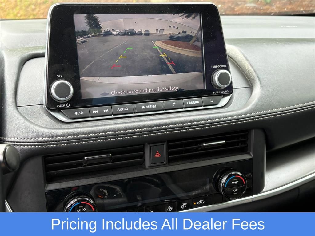Used 2024 Nissan Rogue SV AWD/4WD image 11
