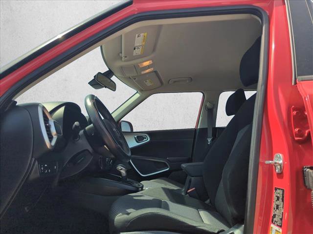 Used 2022 Kia Soul LX w/ Technology Package FWD image 13