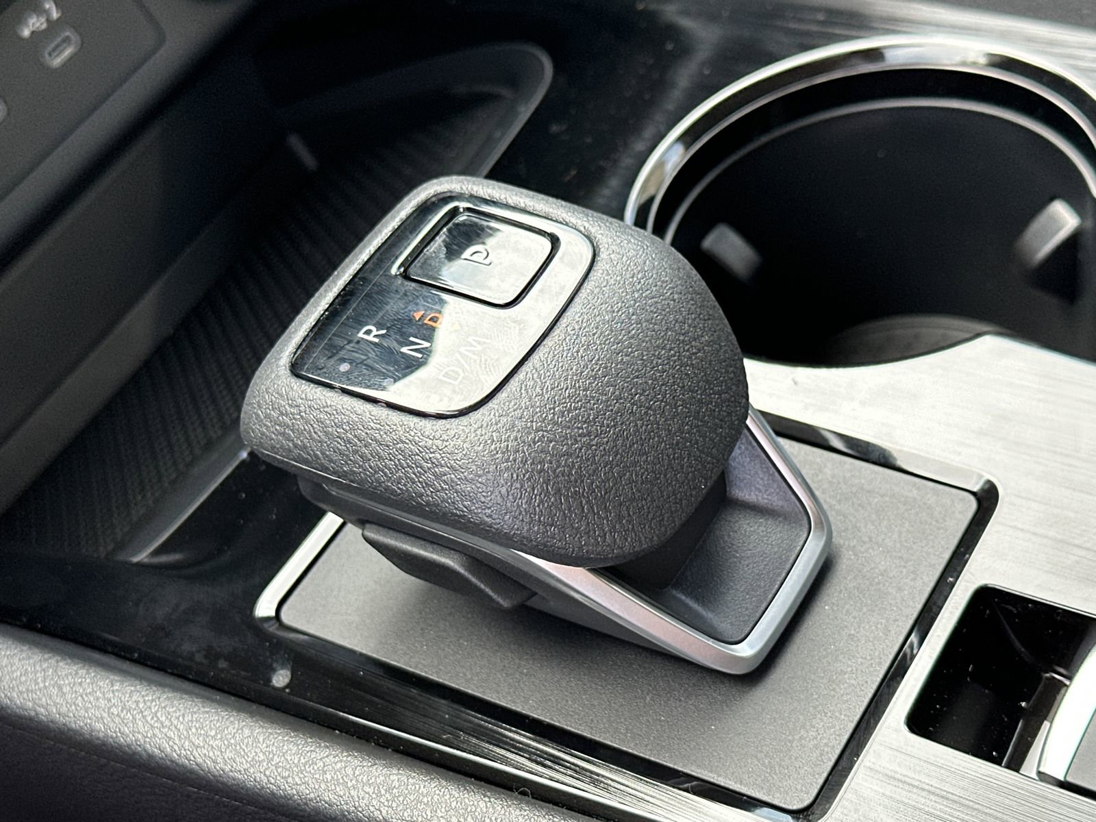 New 2025 Nissan Rogue SV w/ SV Premium Package image 33