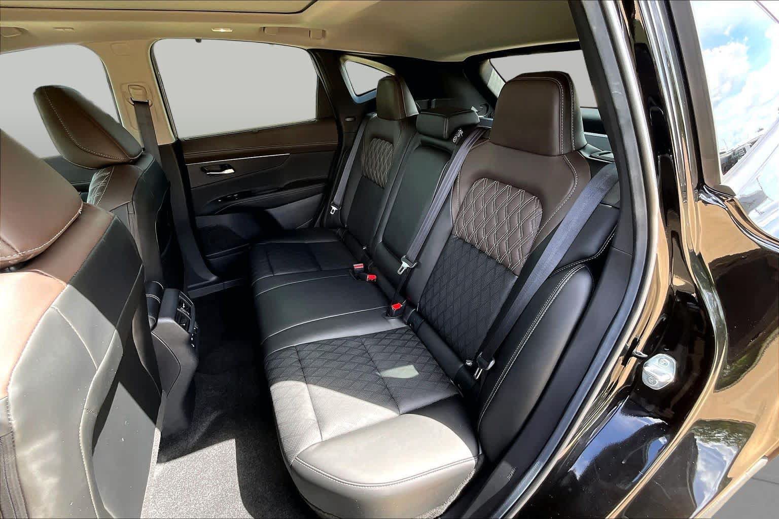 Used 2025 Nissan Murano Platinum w/ Cargo Package AWD/4WD image 21