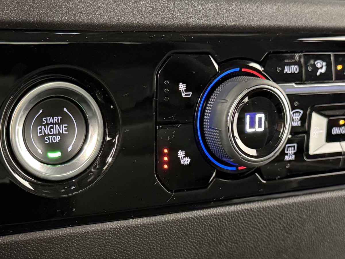 Used 2024 Chevrolet Silverado 1500 RST w/ Z71 Off-Road Package image 25