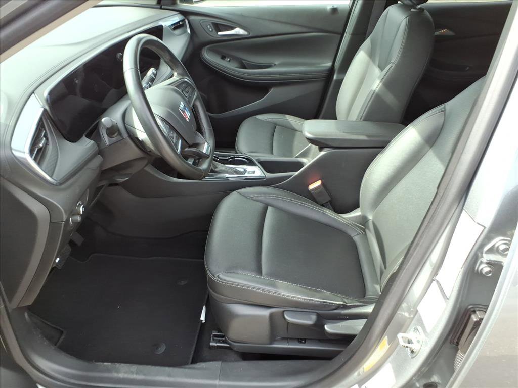 Used 2024 Buick Encore GX Sport Touring image 11
