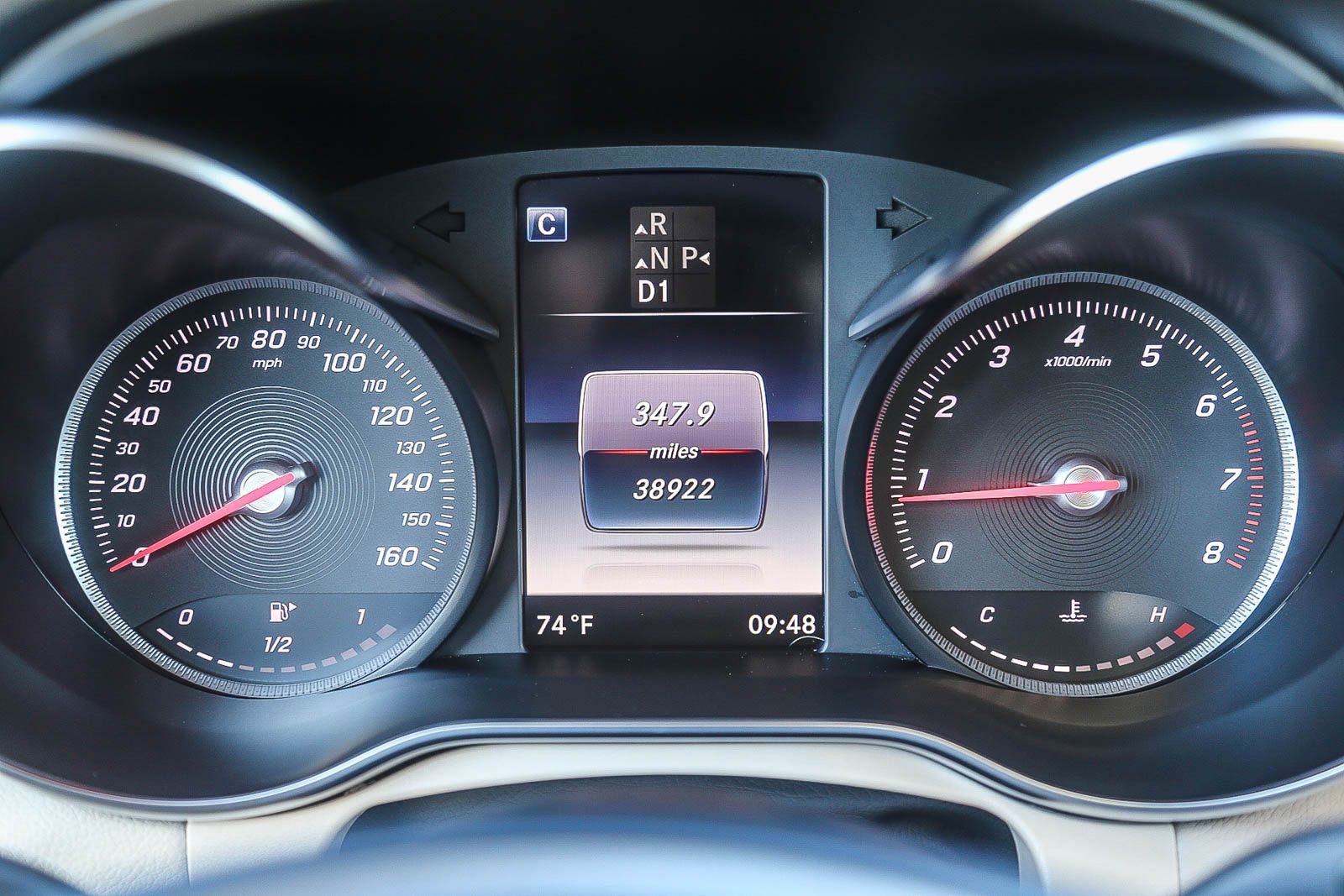 Used 2018 Mercedes-Benz GLC 300 4MATIC image 24