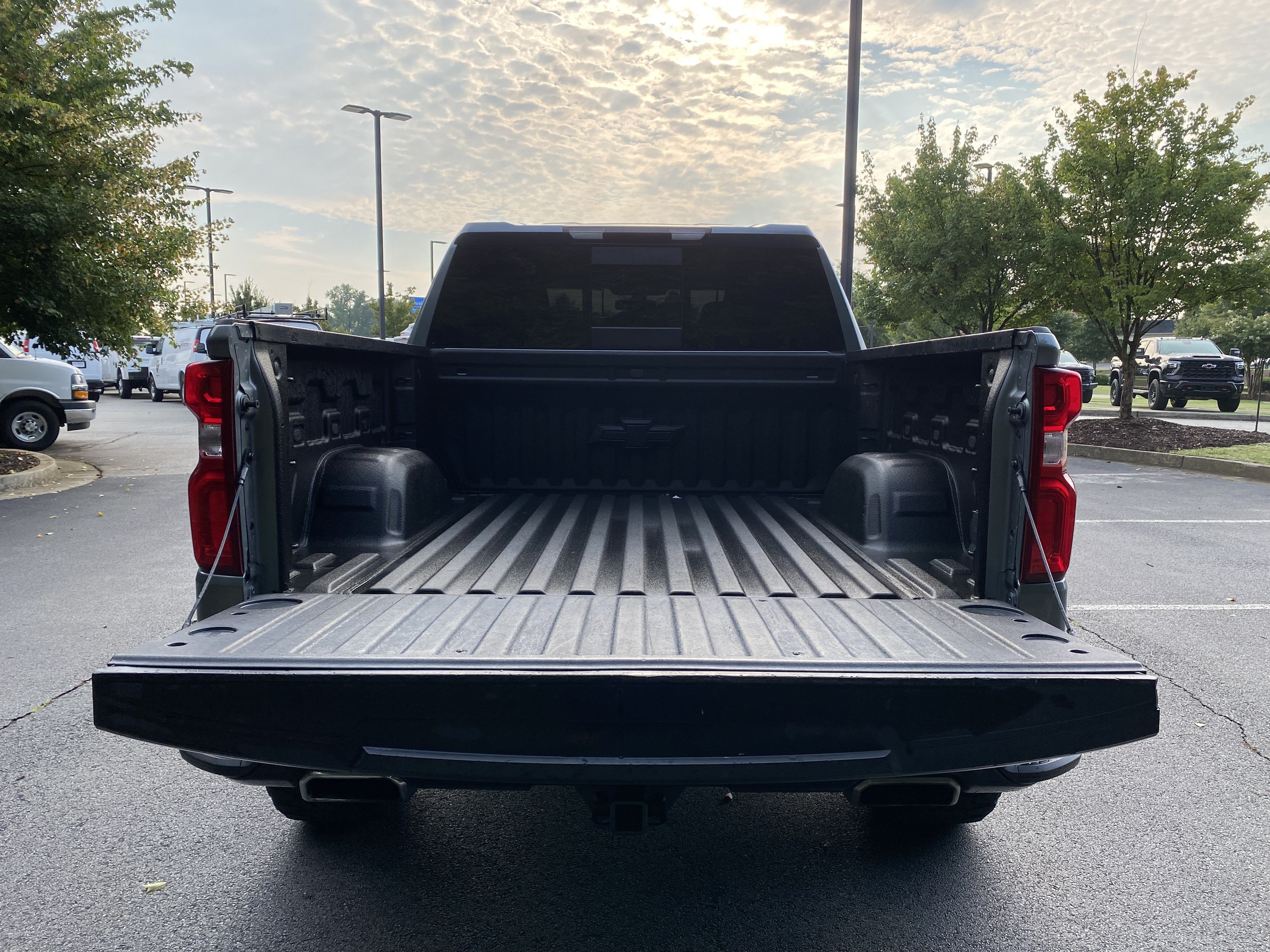 Used 2019 Chevrolet Silverado 1500 LT Trail Boss AWD/4WD image 11