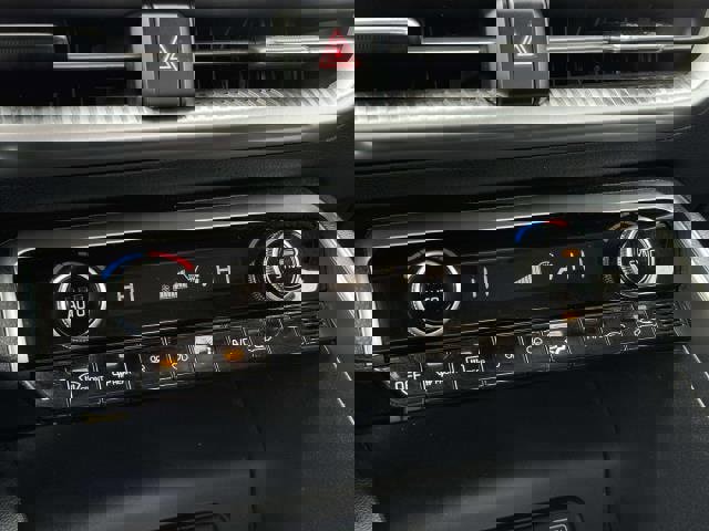 Used 2021 Kia K5 LXS image 23