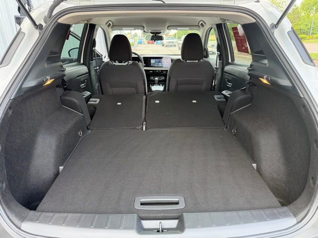 Certified 2025 Nissan Kicks SV w/ Charging Package FWD image 32