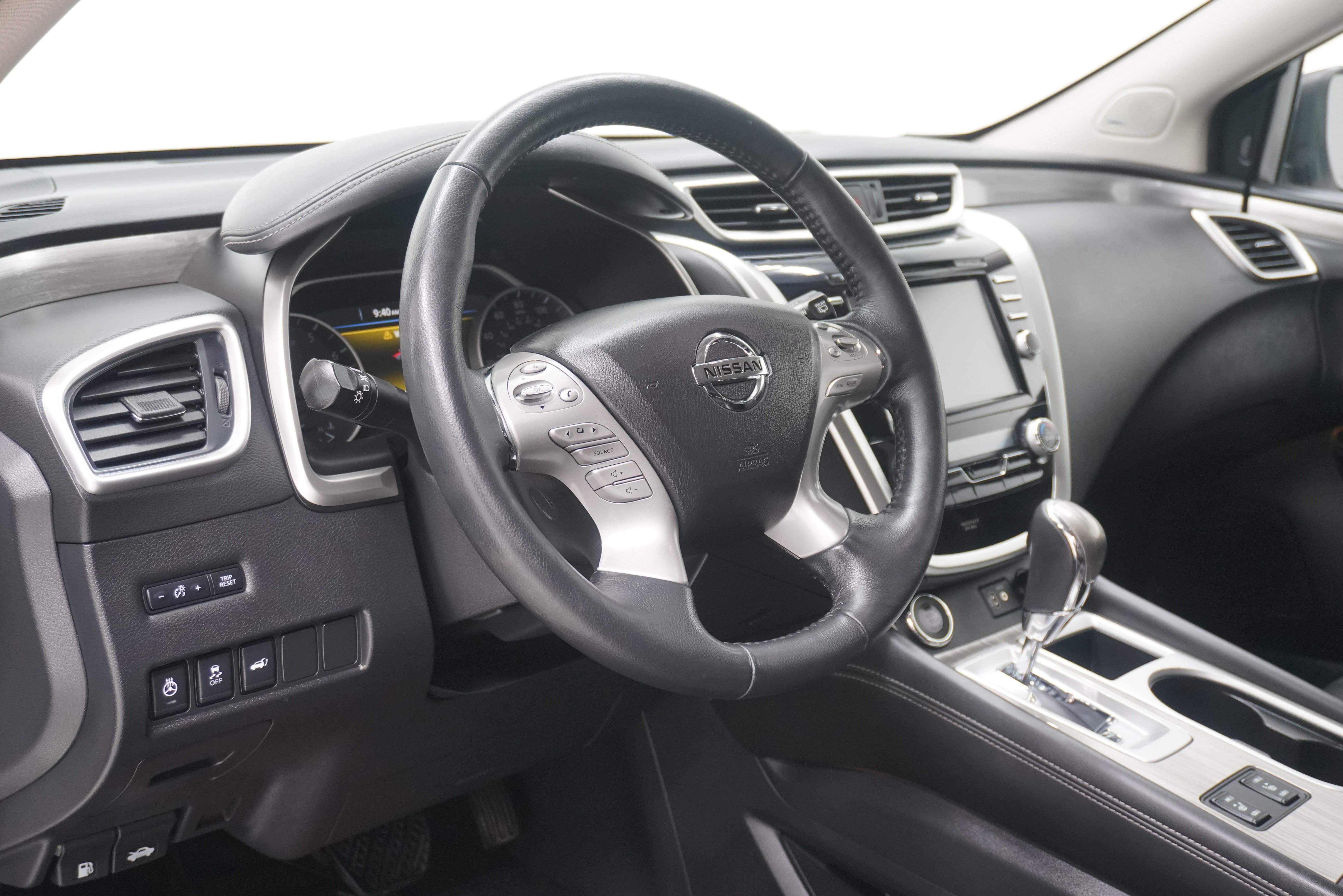 Used 2018 Nissan Murano SL w/ Cargo Package FWD image 9