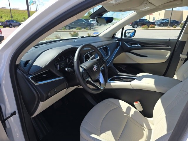 Used 2024 Buick Enclave Essence w/ Technology Package image 10
