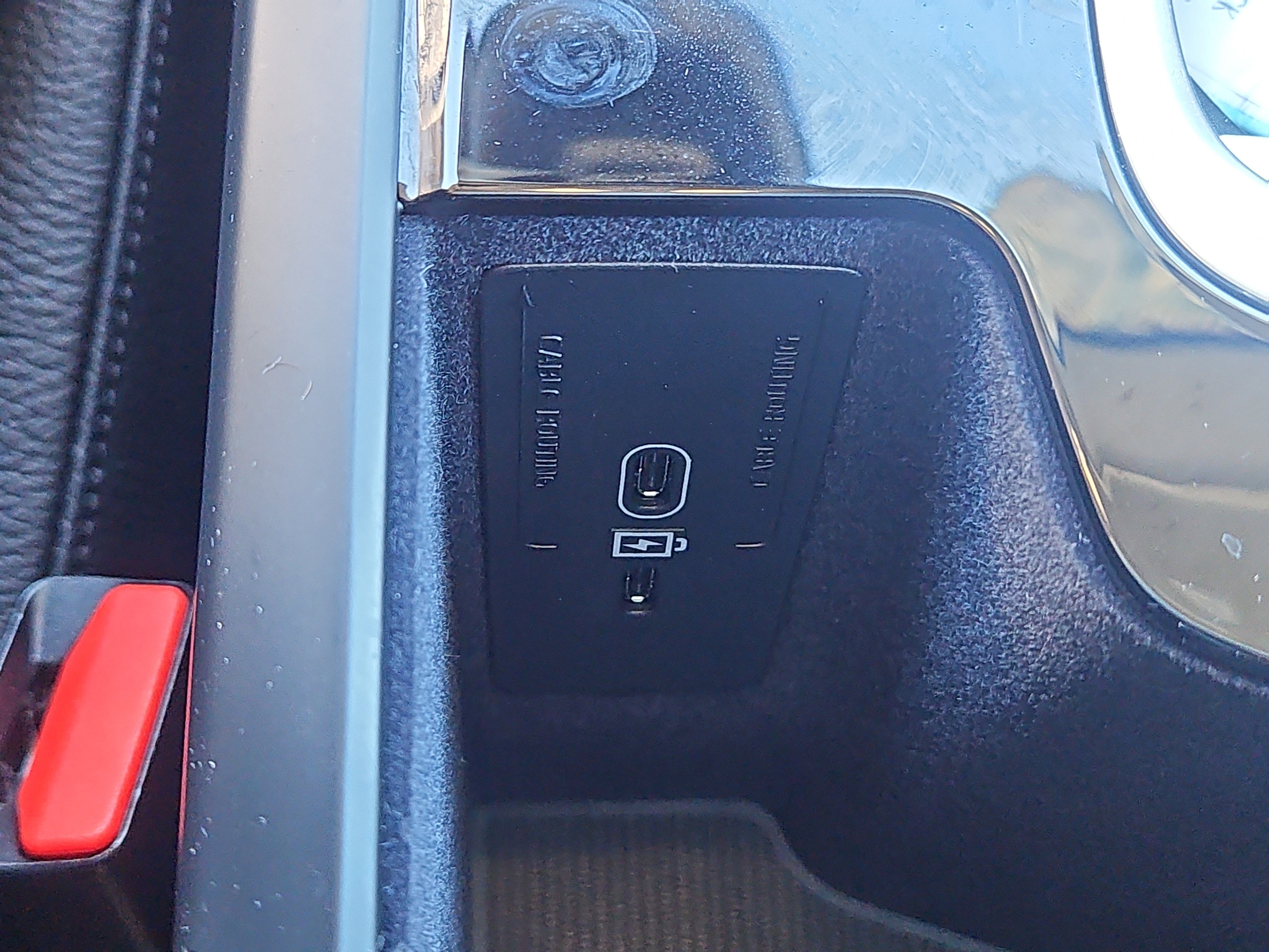 Used 2023 Volvo XC90 B6 Plus w/ Protection Package Premier image 10