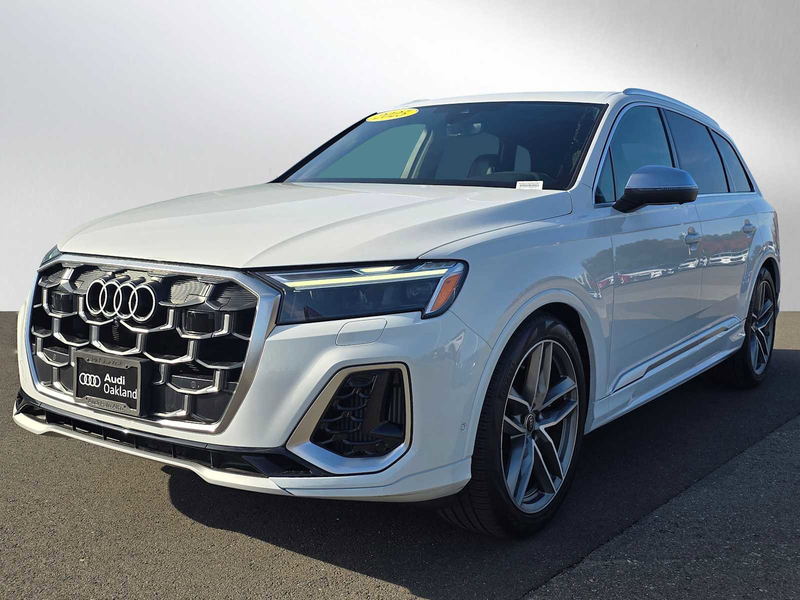 Used 2025 Audi SQ7 Premium Plus image 7