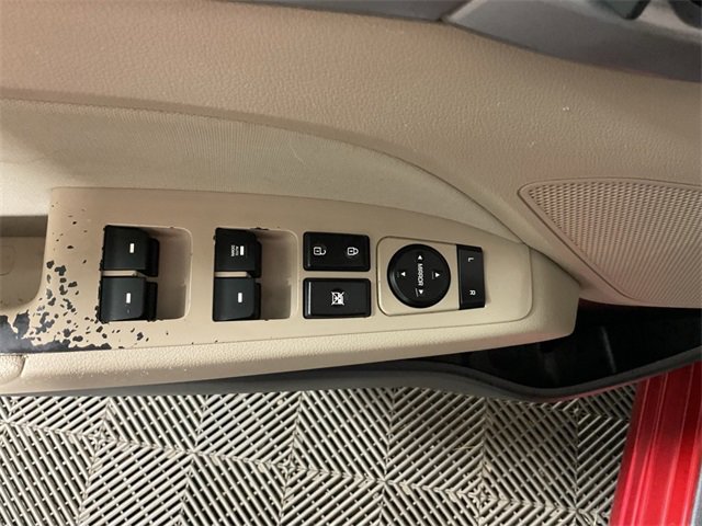 Used 2017 Hyundai Elantra SE image 12