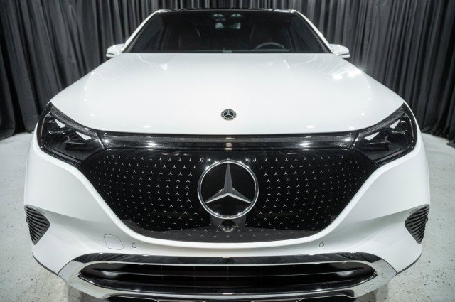 Used 2025 Mercedes-Benz EQE 350+ SUV image 2