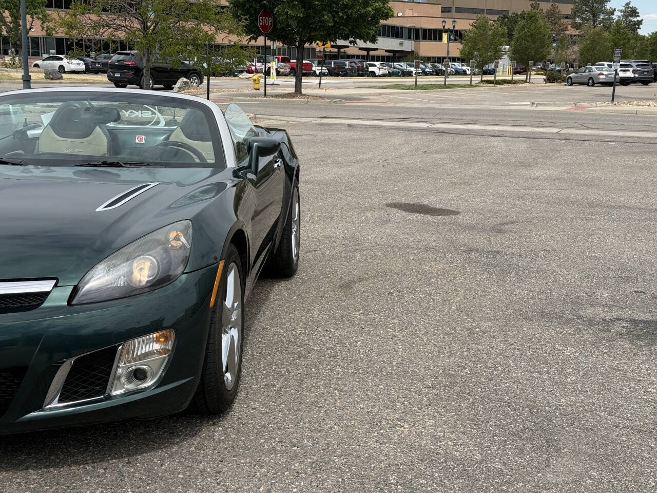Used 2008 Saturn Sky Red Line RWD image 3