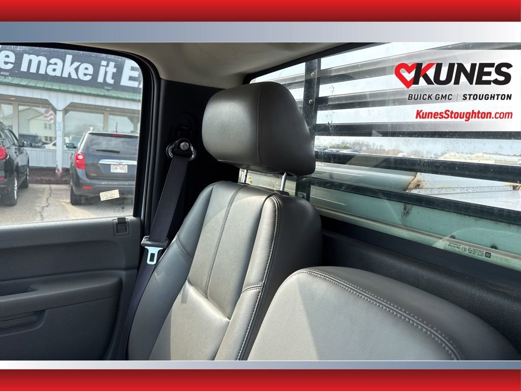 Used 2011 Chevrolet Silverado 1500 W/T image 30