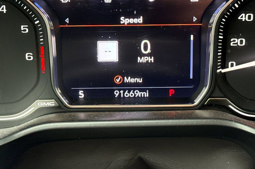 Used 2021 GMC Yukon Denali w/ Denali Premium Package image 40