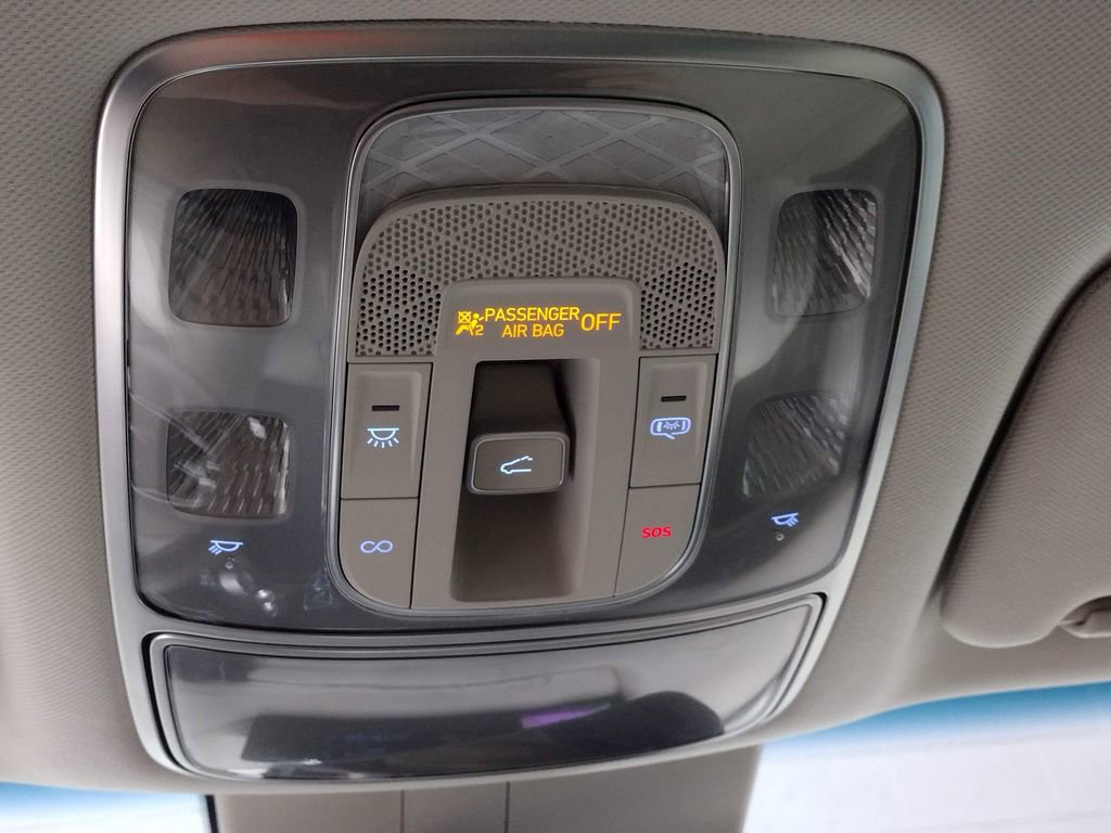 Used 2021 Genesis GV80 2.5T w/ Prestige Package 04 image 39