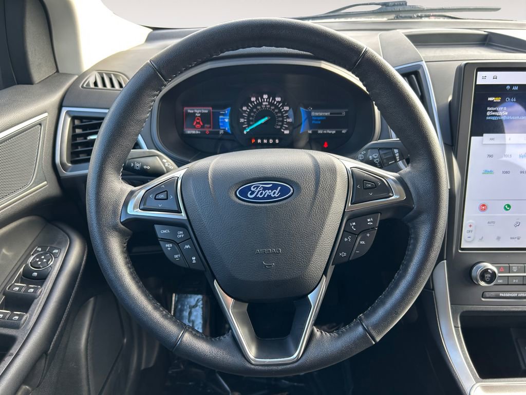 Used 2024 Ford Edge SEL AWD/4WD image 15