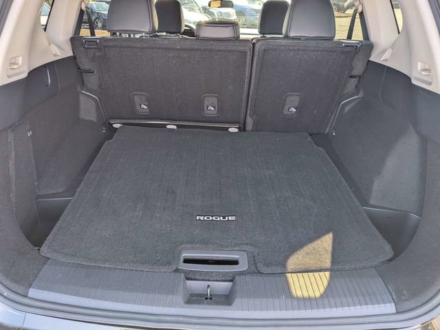 Used 2024 Nissan Rogue SV w/ SV Premium Package image 6