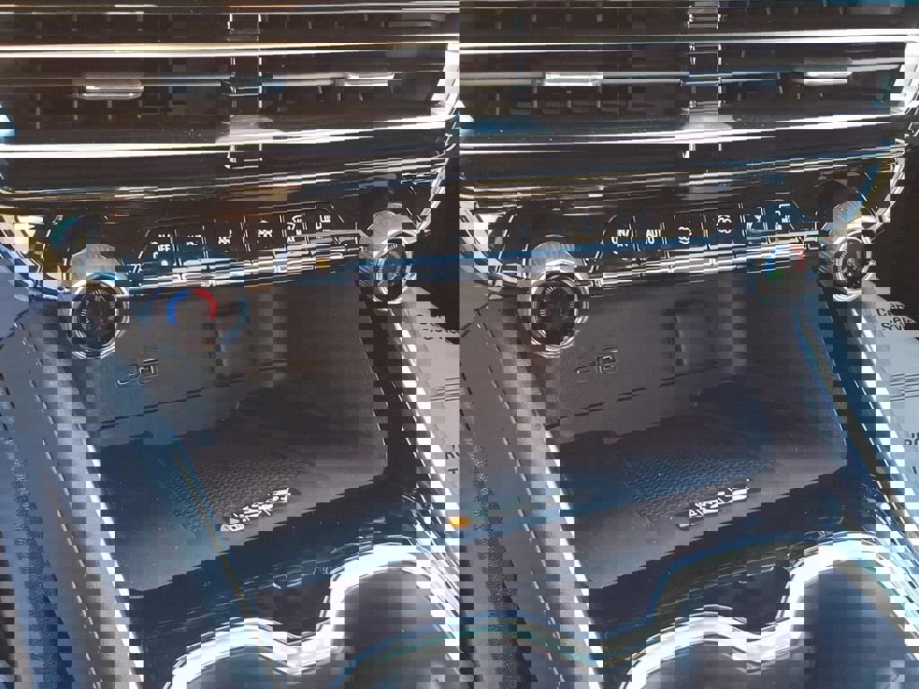 New 2026 Chevrolet Traverse LT image 19