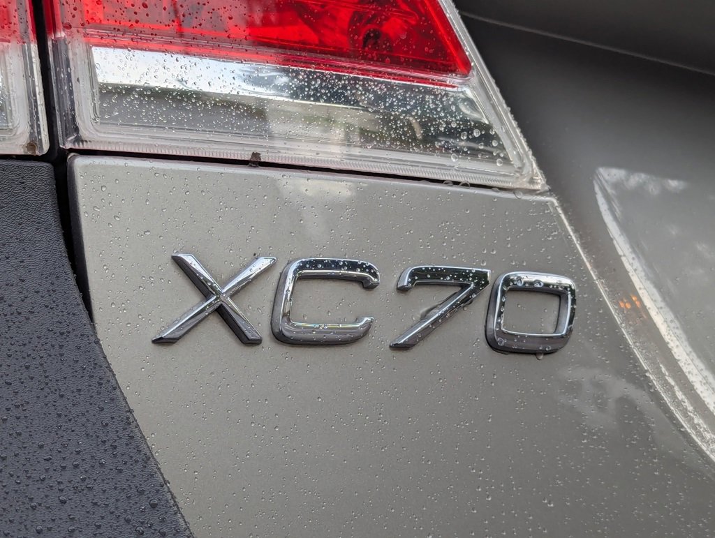 Used 2016 Volvo XC70 T5 Premier w/ Proximity Package image 31