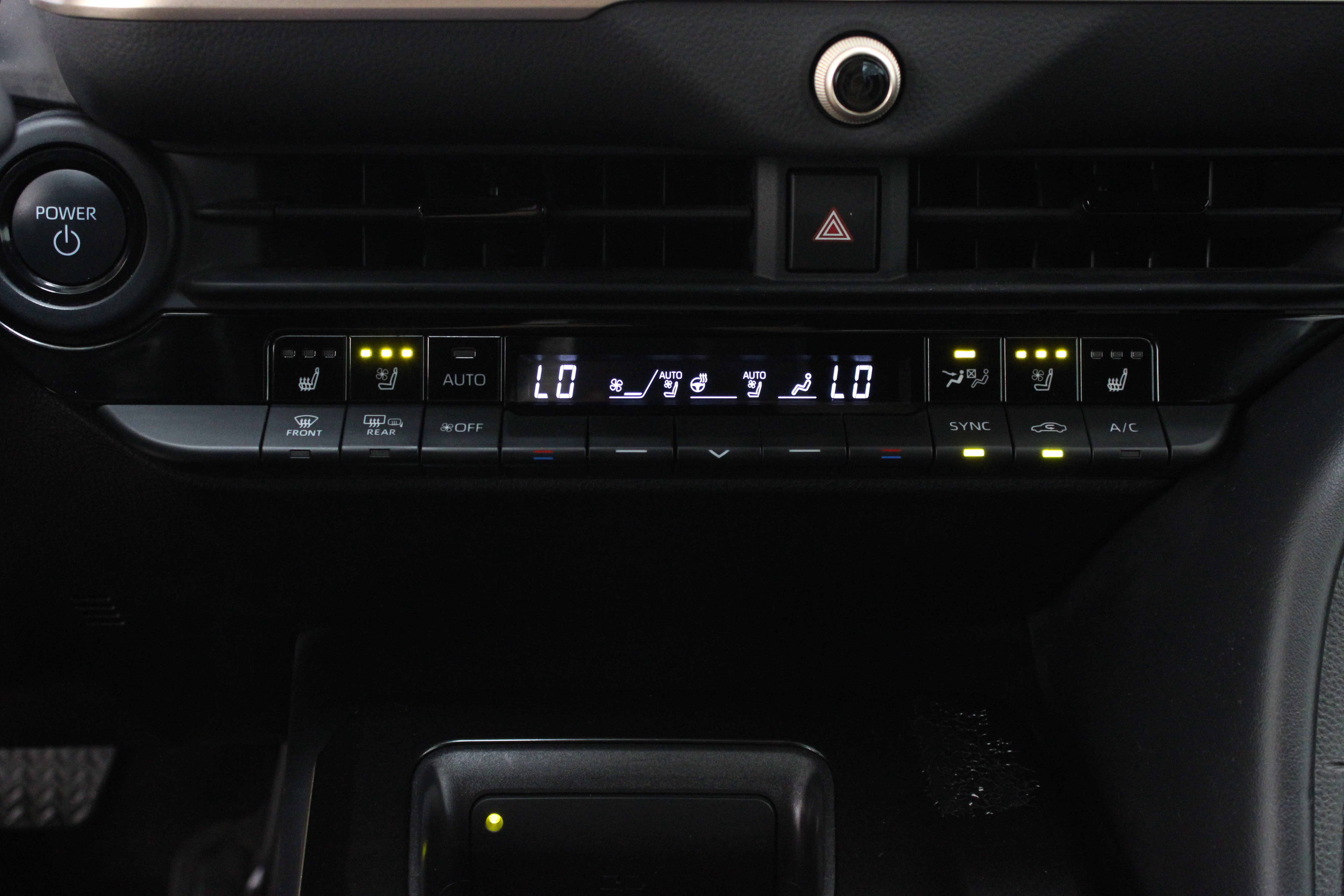 Used 2024 Toyota Crown Platinum AWD/4WD image 20