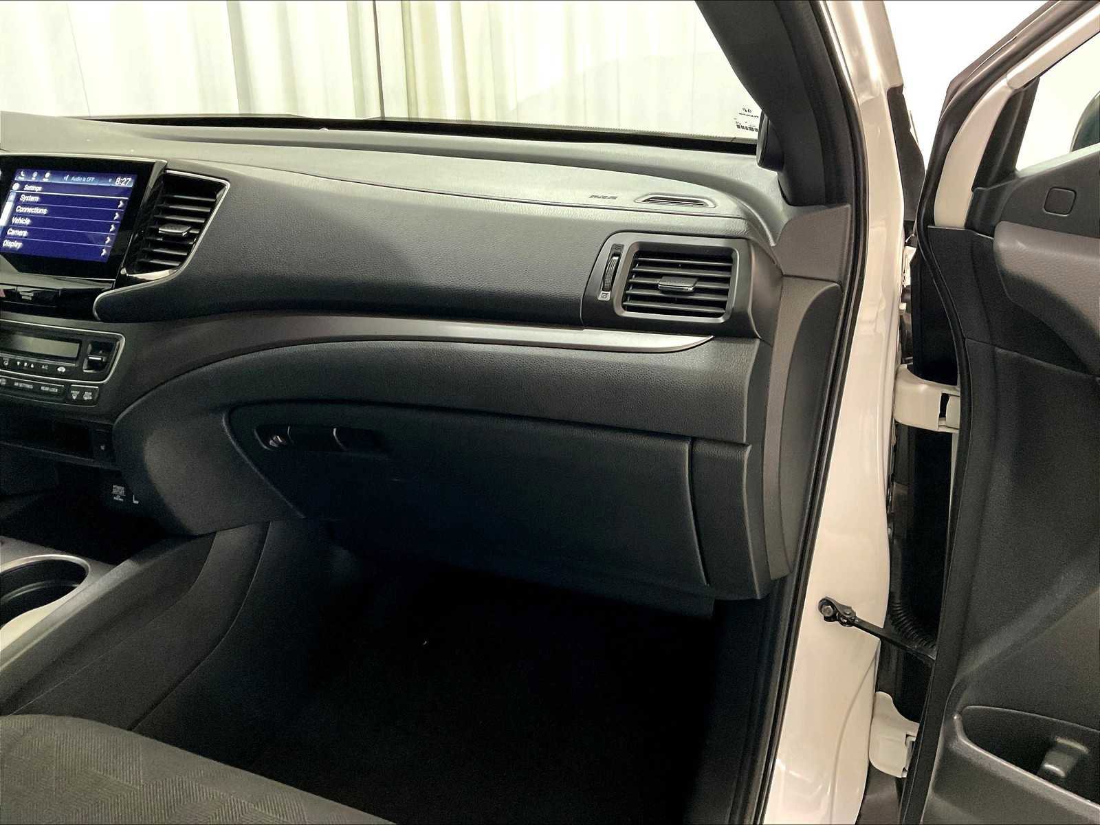 Used 2022 Honda Pilot Sport image 13