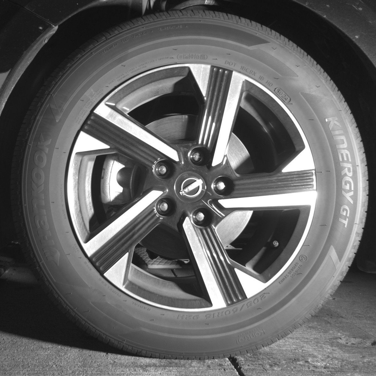 Used 2025 Nissan Sentra SV FWD image 12