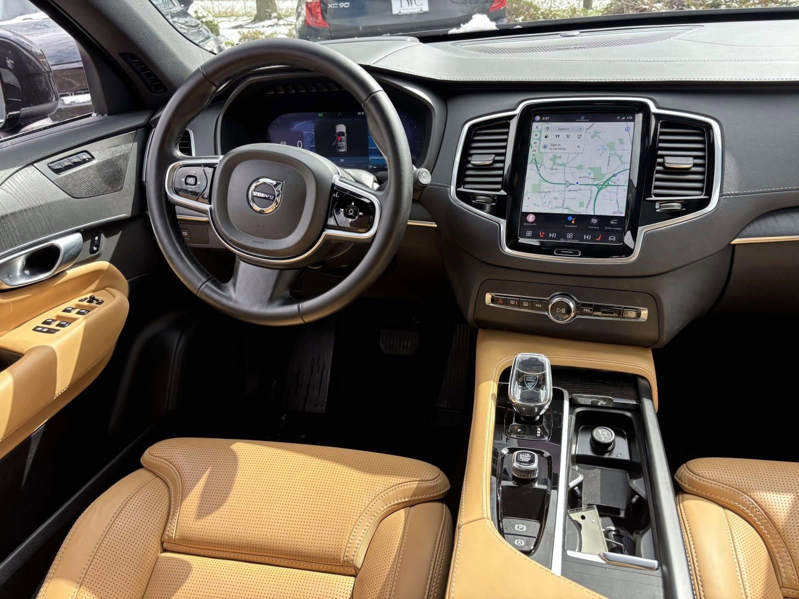 Used 2023 Volvo XC90 B6 Ultimate w/ Protection Package Premier image 30