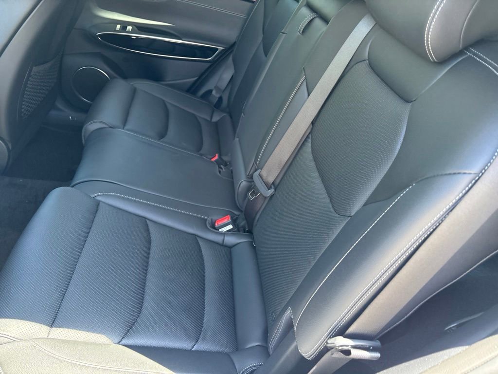New 2026 Genesis GV70 2.5T AWD/4WD image 10